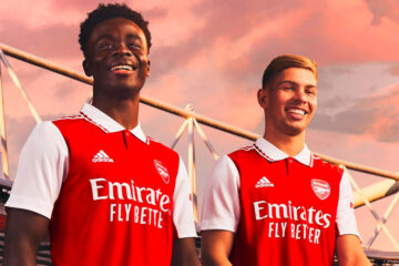 La nuova maglia dell'Arsenal 2022-2023