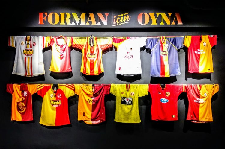 Maglie storiche Galatasaray esposte al museo