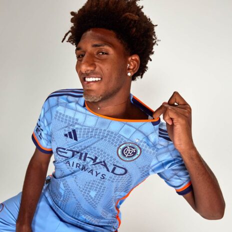 Divisa New York City 2023 celeste MLS