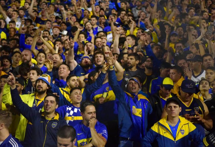 Tifosi Boca allo stadio