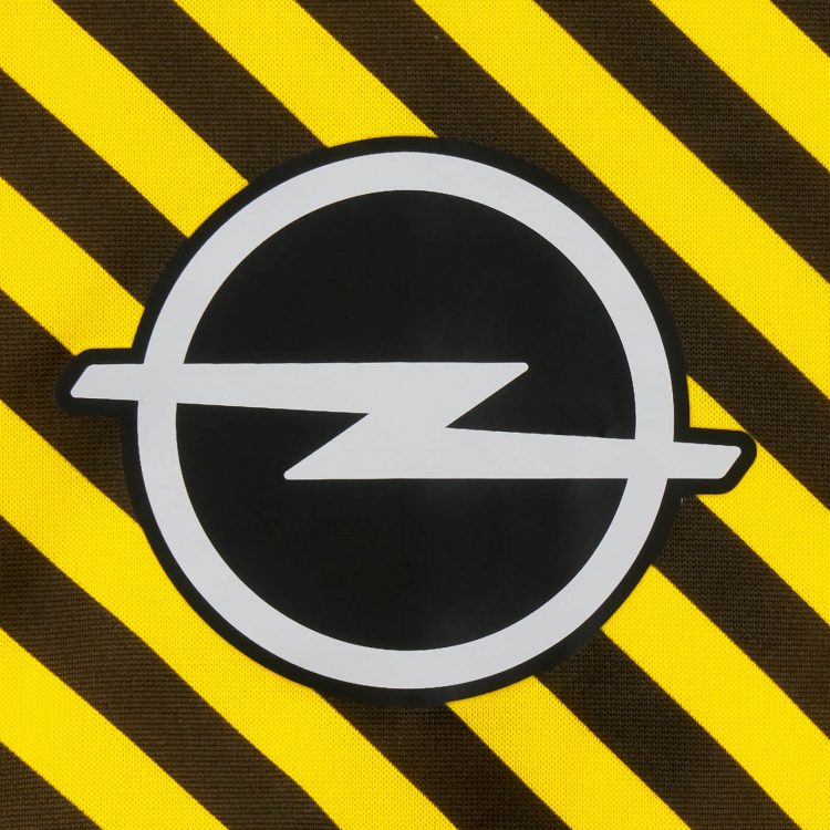 Sponsor Opel manica Borussia Dortmund