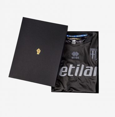 La scatola in edizione limitata Parma Black Lives Matter