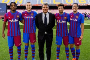 Presentazione nuova maglia Barcellona 2021-2022