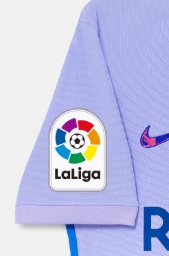 Logo Liga sulla manica, maglia Barcellona
