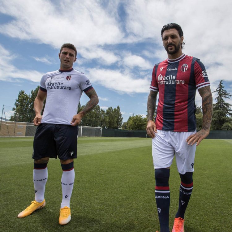 Le divise del Bologna 2021-2022