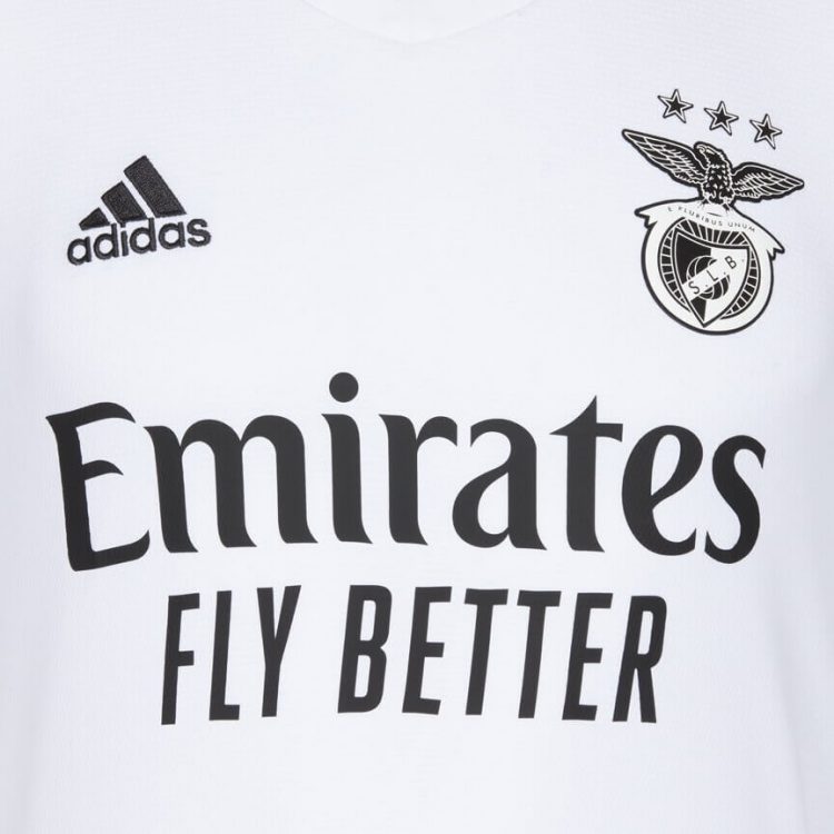 Dettaglio maglia away Benfica