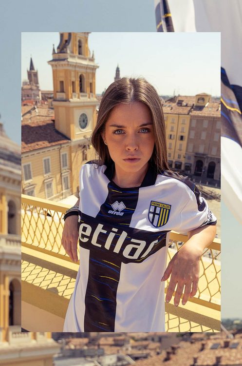La nuova maglia del Parma 2022