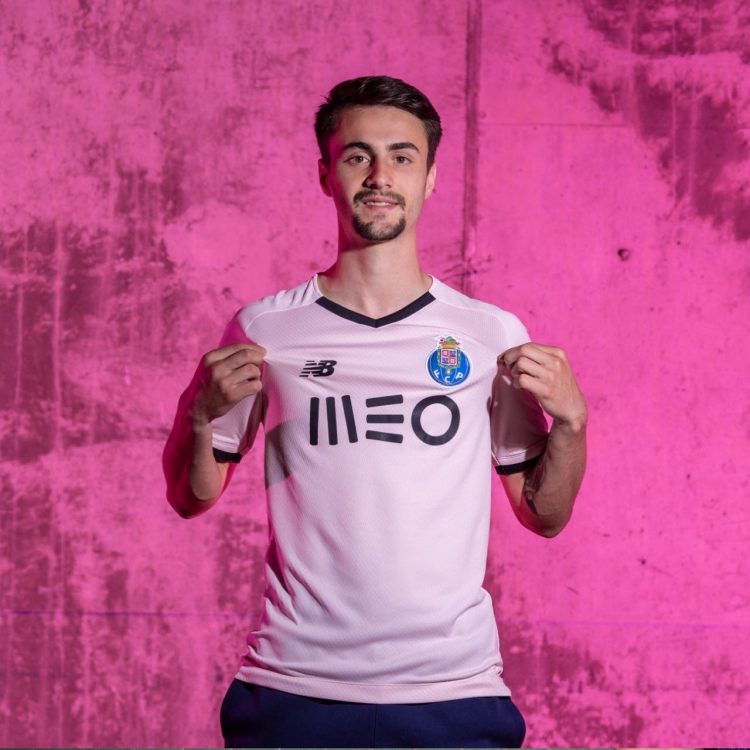La terza divisa del Porto 2021-2022