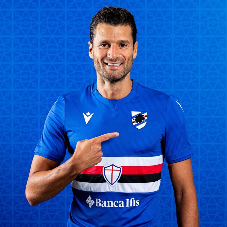 Candreva con la nuova maglia della Sampdoria