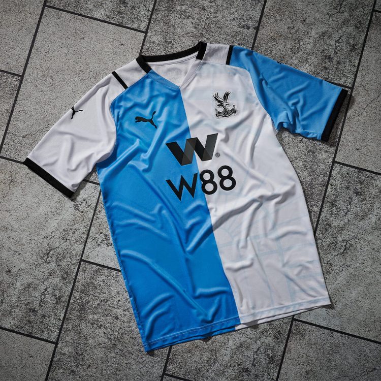 La nuova terza maglia del Crystal Palace 2021-22