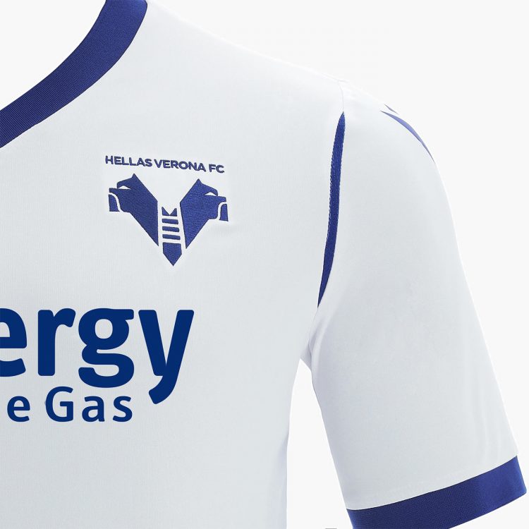Dettaglio maglia Hellas Verona away 2021-22