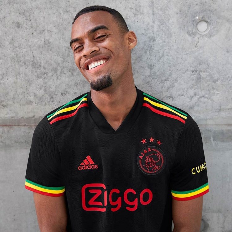 La terza maglia dell'Ajax ispirata a Bob Marley