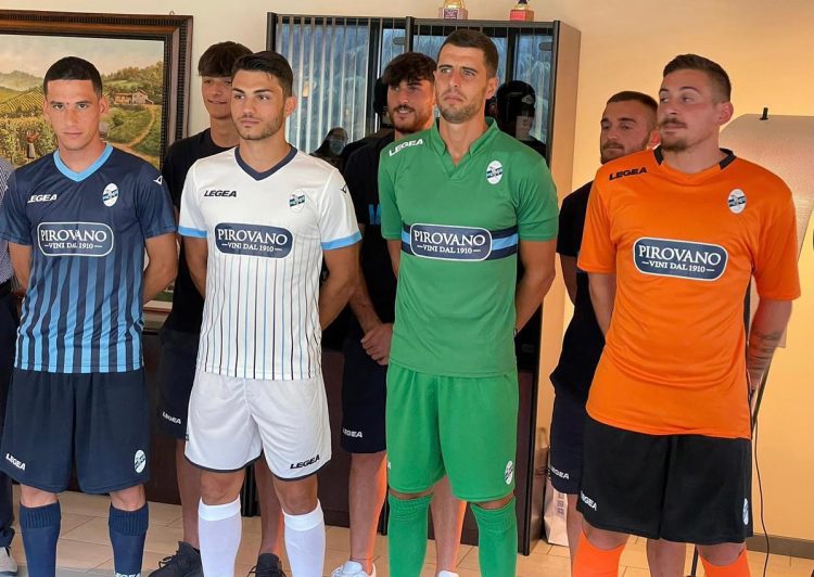 Maglie Lecco 2021-2022 Serie C