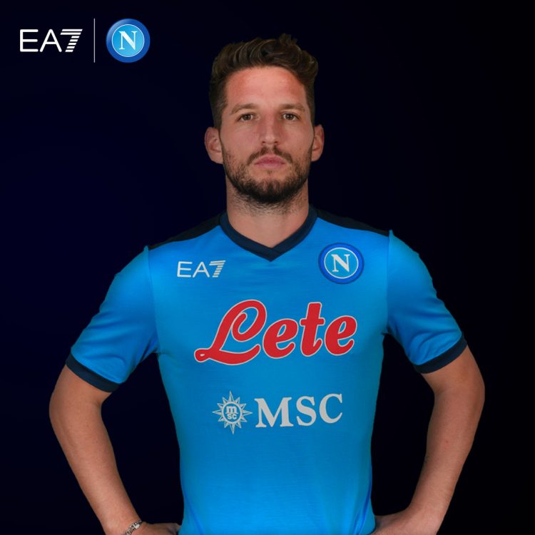 Mertens con la maglia del Napoli 2021-2022