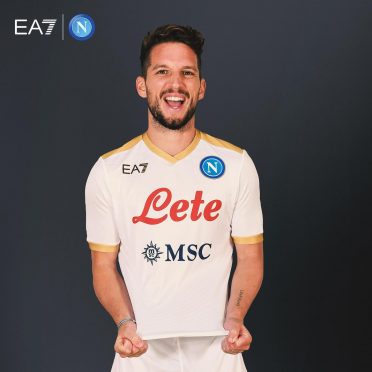Divisa Napoli away 2021-22 Armani