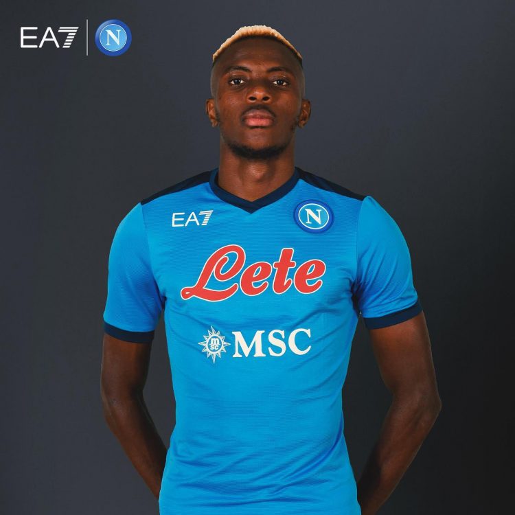 Nuova maglia Napoli 2021-2022 azzurra