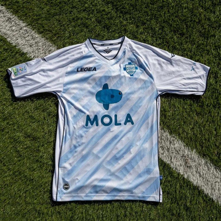 Seconda maglia Como Calcio bianca