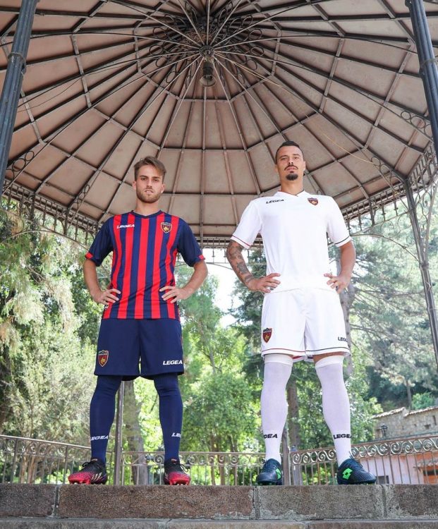 Kit Cosenza Calcio Legea 2021-2022