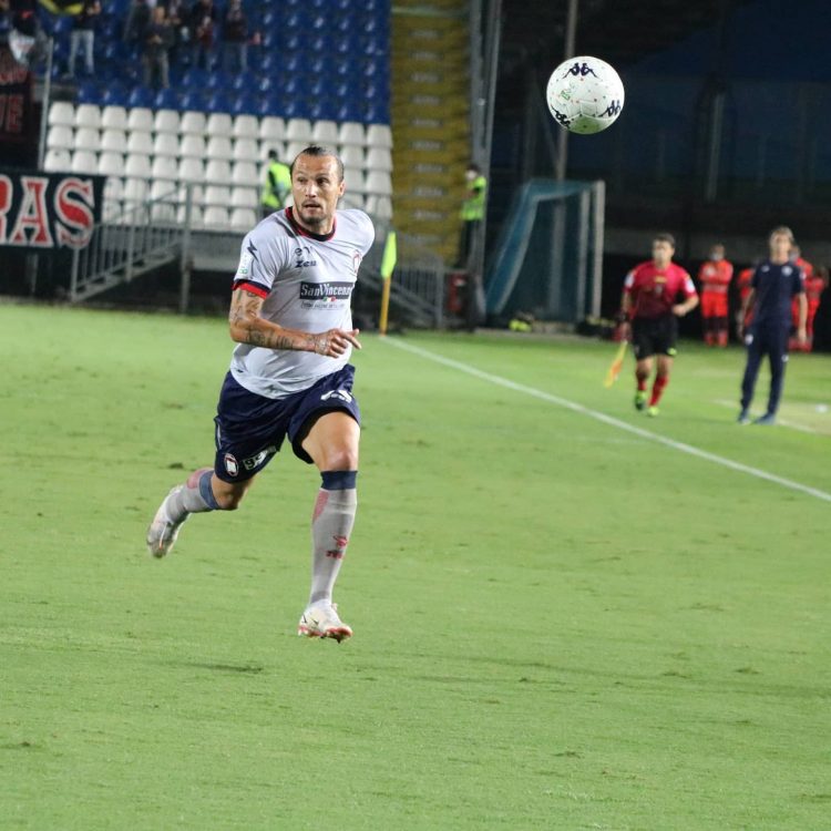 maglia-crotone-away-play1-21-22