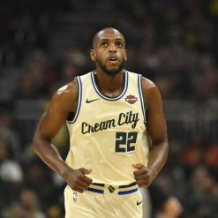 La maglia Cream City dei Milwaukee Bucks