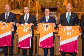La nuova maglia di San Marino per i 90 anni