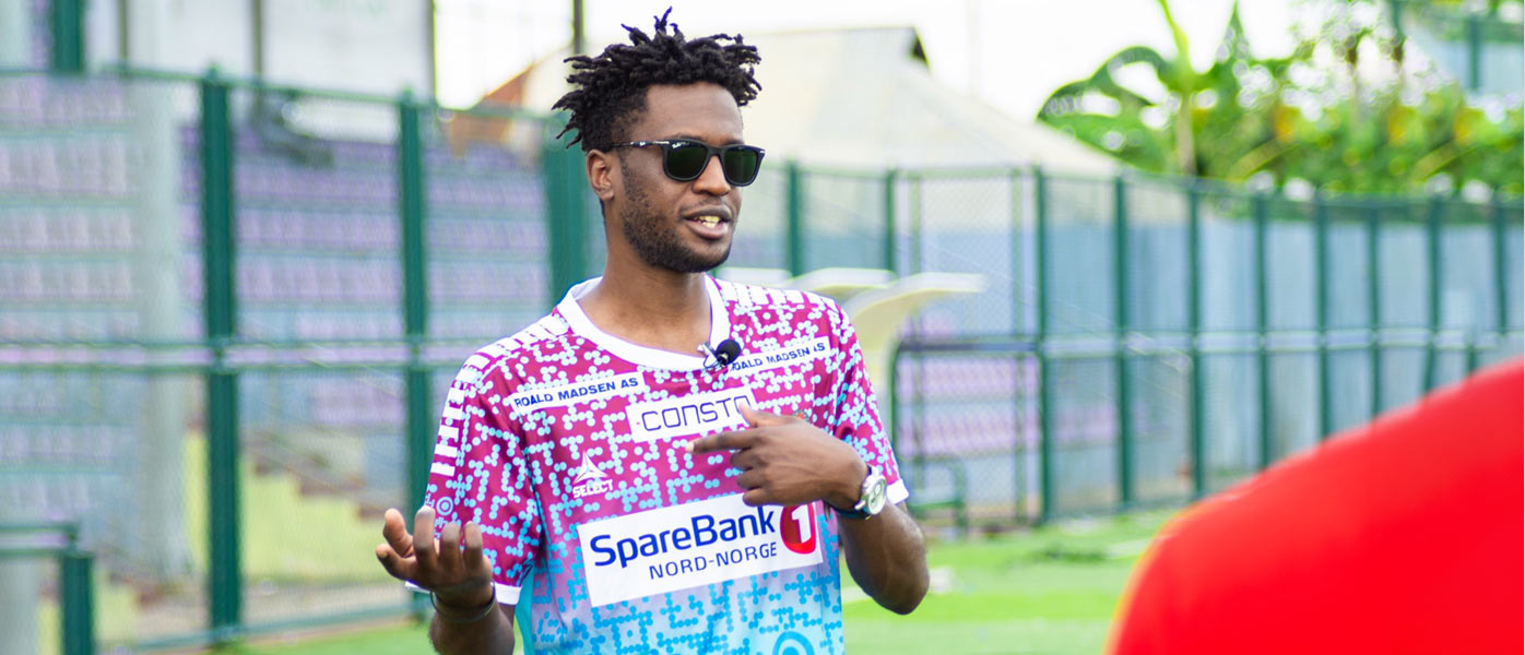 Malcom Bidali con la maglia del Tromso Qatar