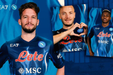 La maglia dell'amore del Napoli 2022