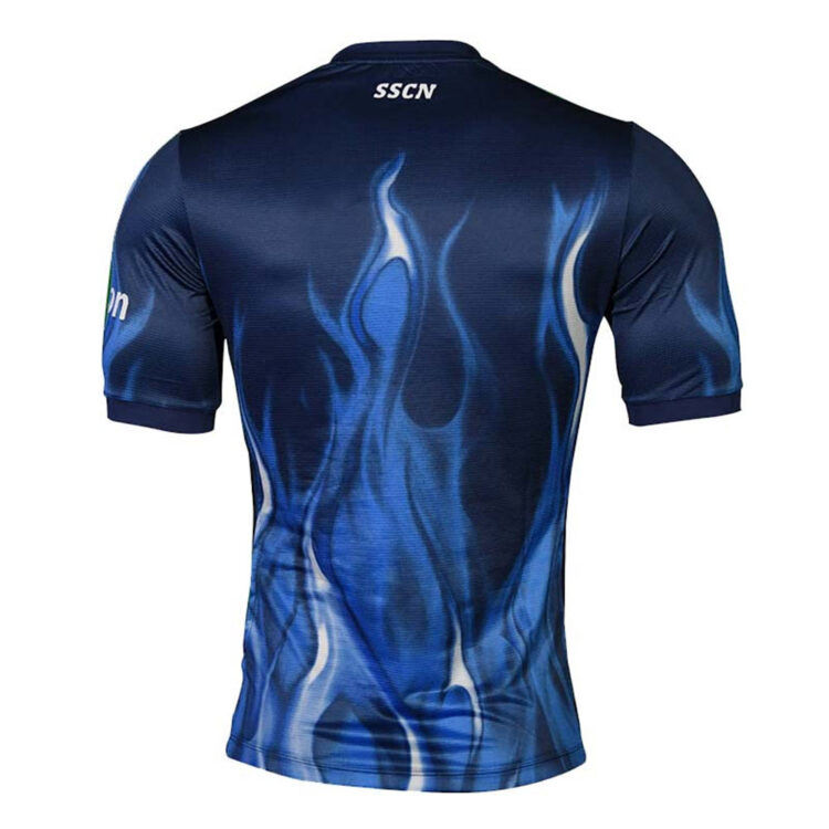 Le fiamme sulla maglia del Napoli 2022 EA7