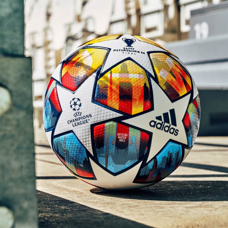 Pallone finale Champions League 2021-2022 Adidas