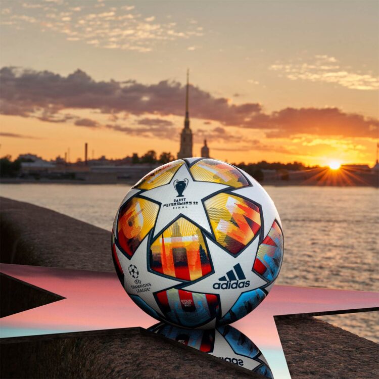 Nuovo pallone Champions League 2022 San Pietroburgo