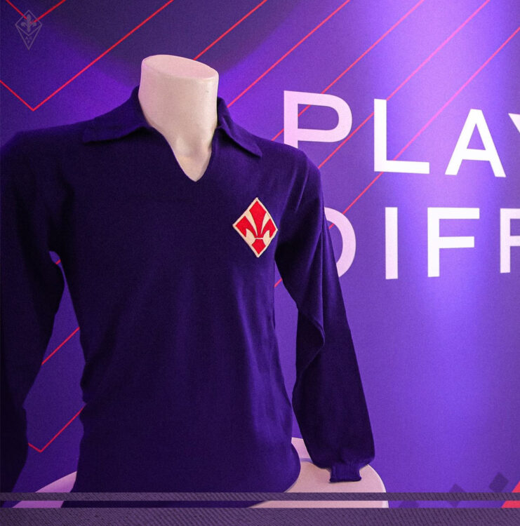 Lo stemma della Fiorentina sulla maglia anni '50