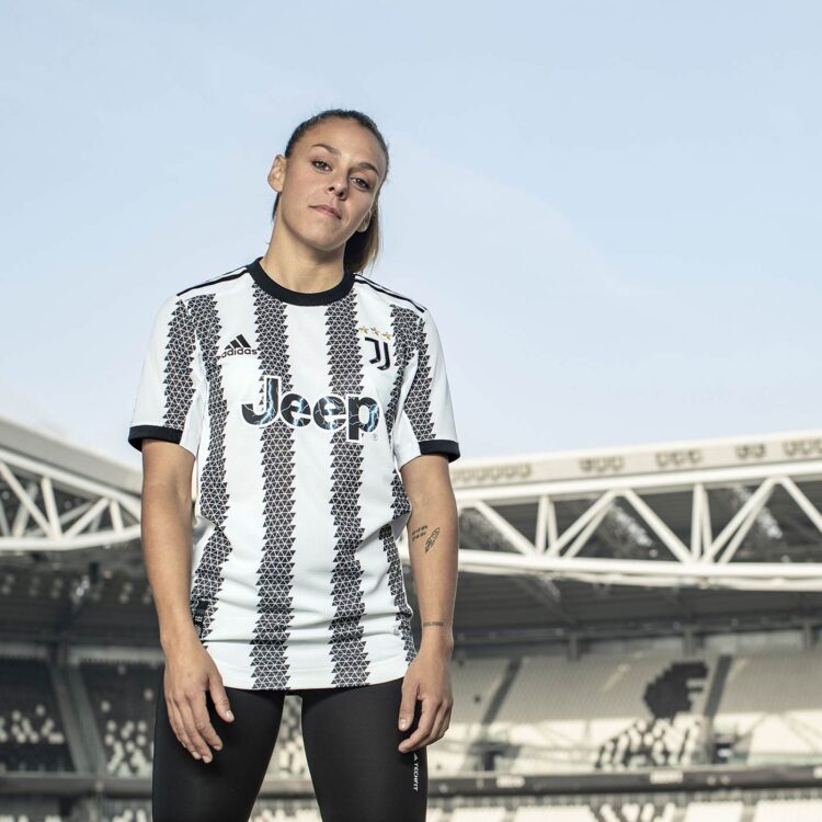 Nuova maglia Juventus femminile 2022-2023