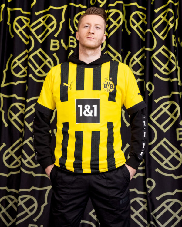 Reus con la maglia del Borussia Dortmund 2022-2023