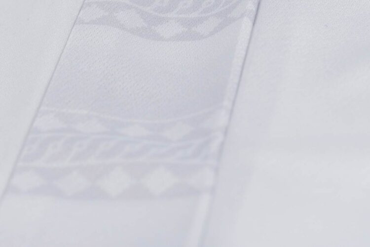 Mosaico sulla maglia away di Cipro