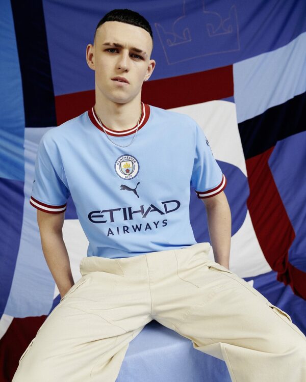Foden con la maglia del City 2022-2023