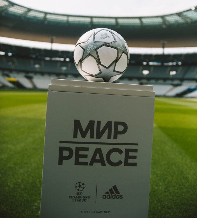 Il messaggio di pace sul pallone della Champions League 2022