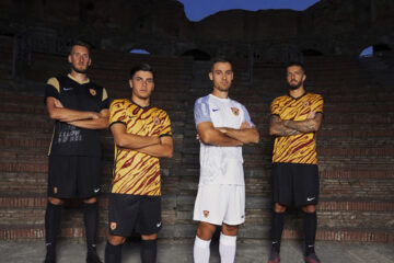 Le nuove maglie del Benevento 2022-2023