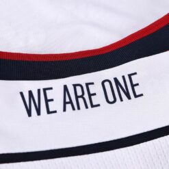We Are One retro colletto Bologna
