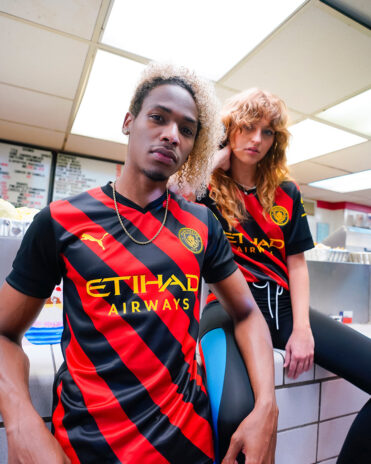 Kit away Manchester City 2022-2023