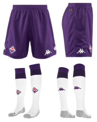 Pantaloncini e calzettoni Fiorentina divisa away 2023