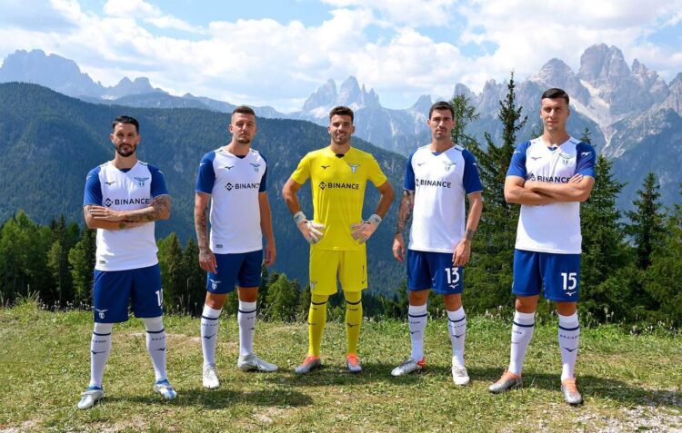 Terza divisa Lazio 2022-2023 Mizuno