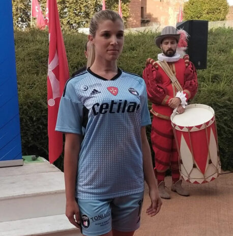 La terza maglia del Pisa 2022-2023