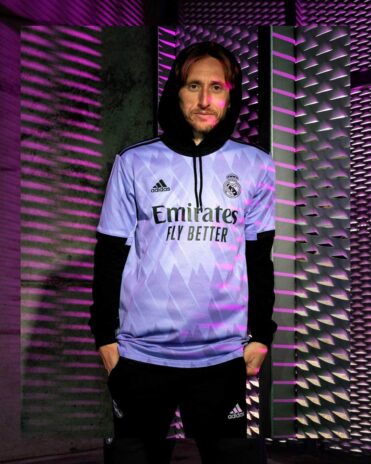 Modric con la seconda maglia del Real 2023