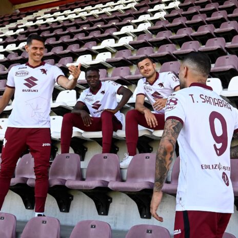 Torino kit trasferta Joma 2022-2023