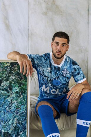 La divisa del Como 2022-2023