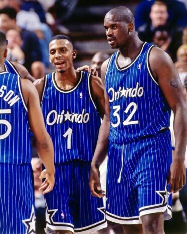 La maglia a righine degli Orlando Magic con O'Neal e Hardaway