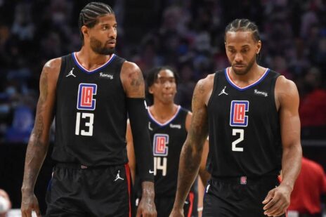 LAC sulla maglia nera dei Los Angeles Clippers