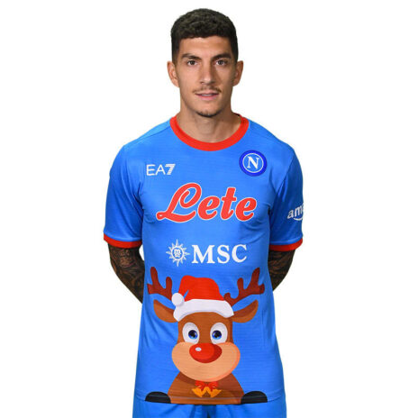 Di Lorenzo con la maglia del Napoli per Natale 2022