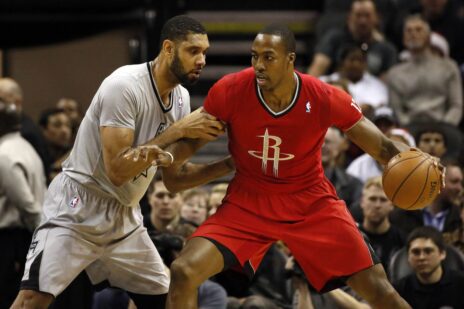 Rockets-Spurs con magliette a manica corta nel 2013