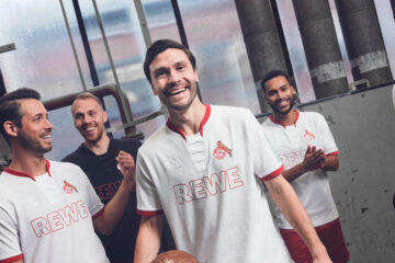 La maglia del Colonia per i 75 anni